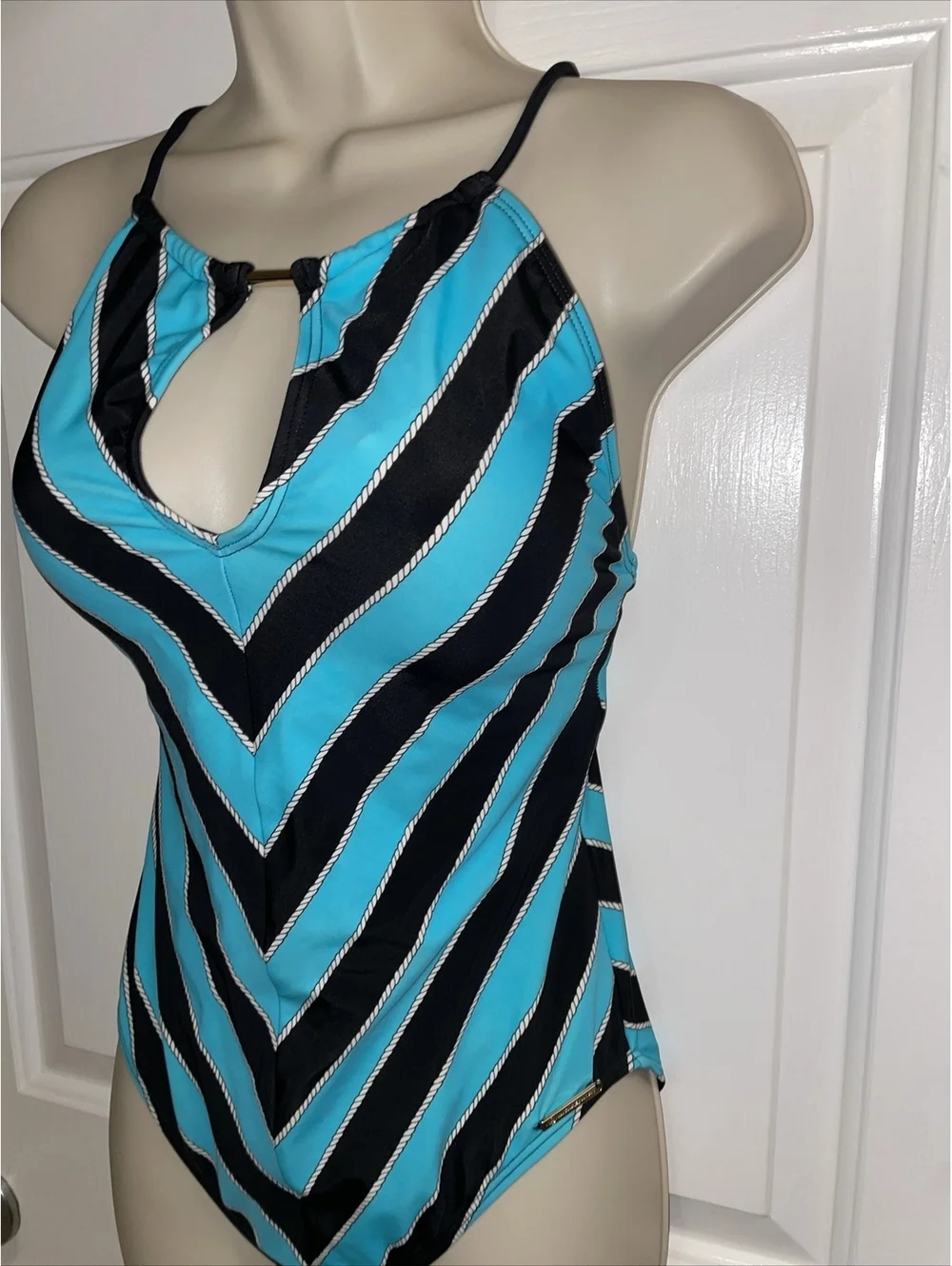 Michael michael kors one piece Halter swimsuit Blue/Black Cruise Size 10 Keyhole